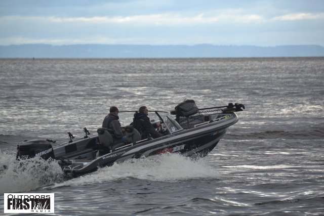 FB00B724-D3E9-476E-A773-935A62452292