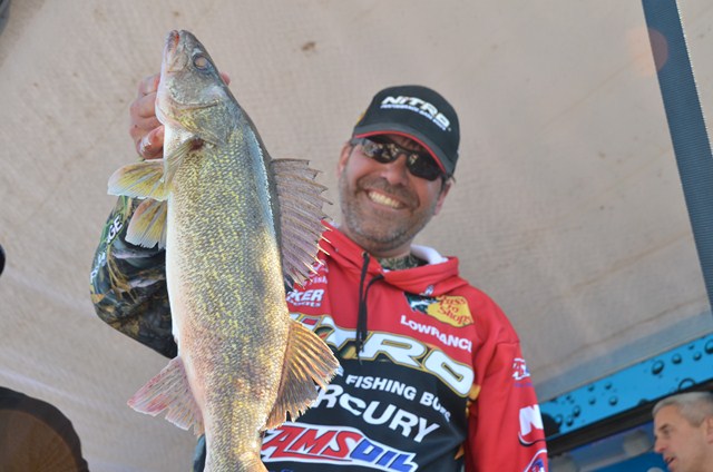 FB153CF1-97D5-41A6-8C78-DD179AB40F7B