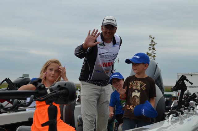 FB226EE3-D7D7-47BC-9CC4-64078363BFC3