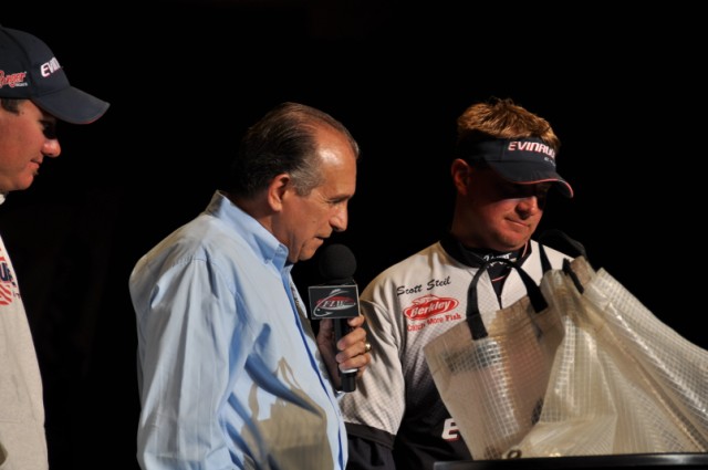 FB3611F2-5C4D-47DB-BC8E-496115FF9279