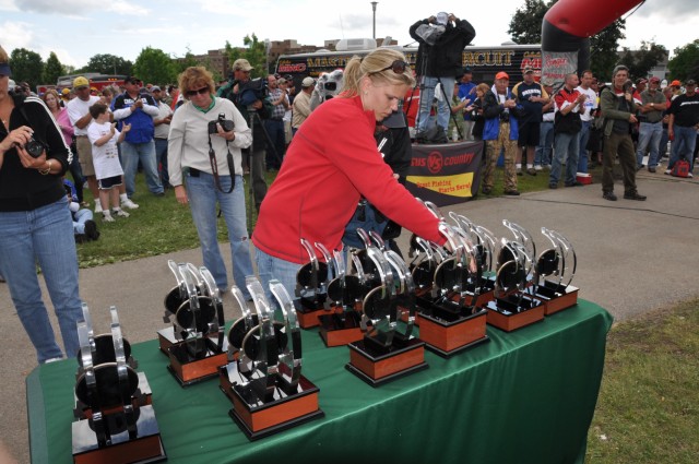 FB6A283D-20DA-4CCB-A2B9-CECCF52F8DF3