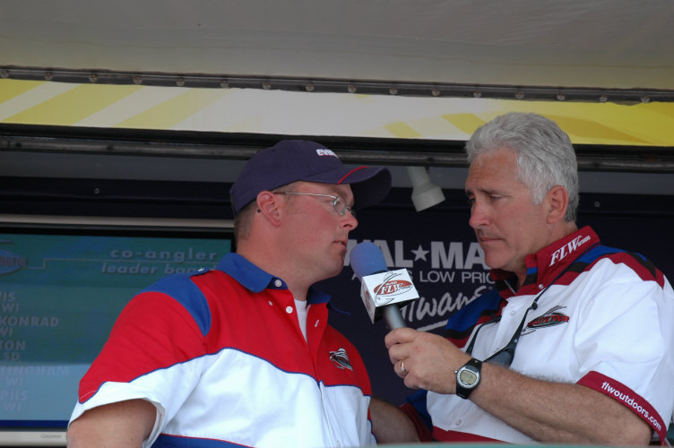 FB86CA1F-5992-45CE-9F71-3F9EF56B30BD