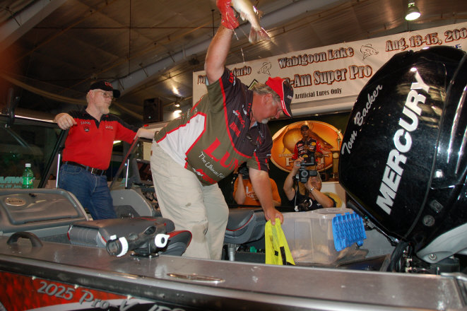 FBA5D80F-6198-479E-AECE-9986B67E238C