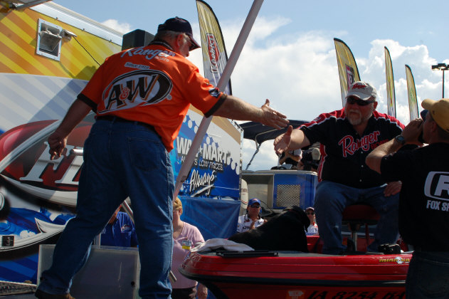 FBCABA46-9BF3-4220-8B86-CDCA4EBD8749