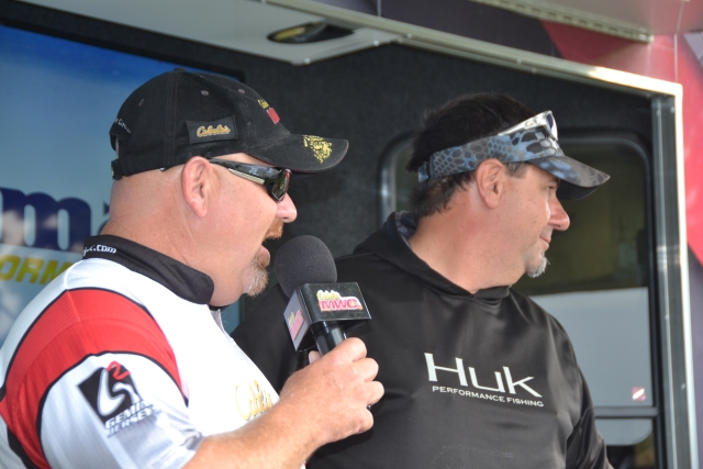 FBE08BAB-E874-4A16-9EDA-06488EB619C5