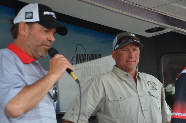 FBED284F-7AEA-4040-AC19-6013871A7BE9