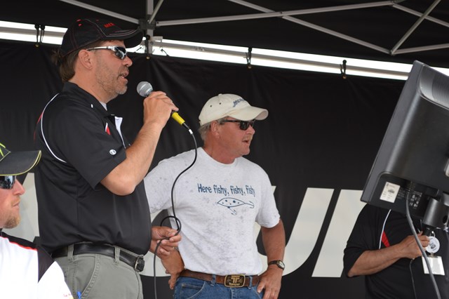 FC1D3B6D-0341-4F8F-83C3-756E8F334B04