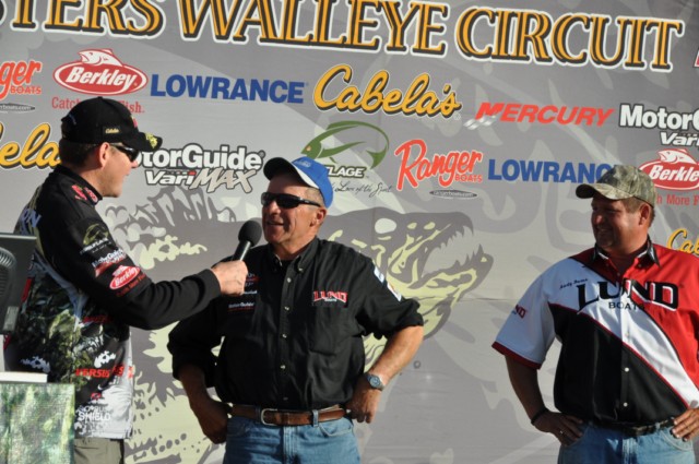 FC52F27E-6BDD-4949-AE7A-17170DE3F527