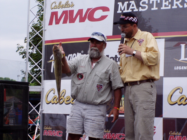 FC55A896-5D1D-42F2-B1EC-66317AF8AEAC