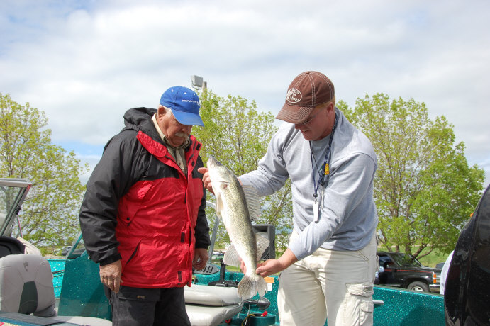 FC9097DA-CE14-4995-9AE5-8B19B7240F3F