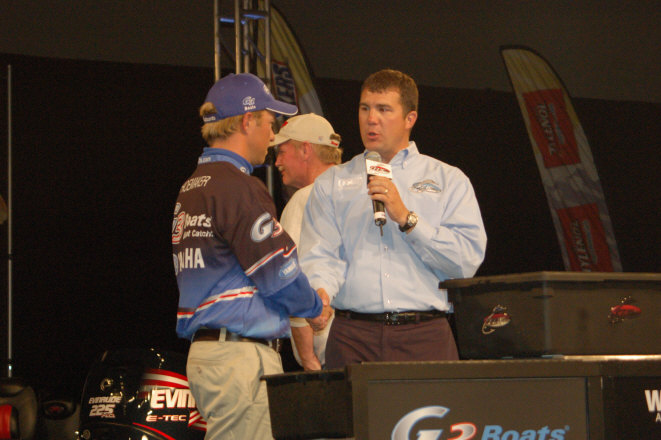 FCD75E28-4D71-4C33-B1CE-A9130F9C7E3A