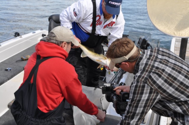 FCDF4065-1854-4757-88DA-1C8A0C0492CB