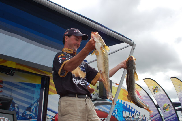 FD0D6D98-610F-4A2B-B2E4-CDD881B00750