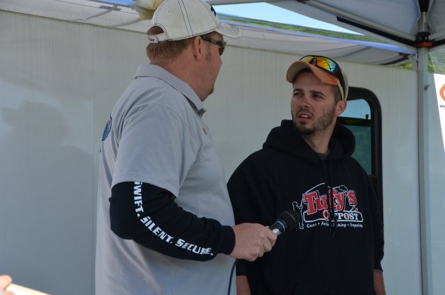 FD527930-134D-4E02-A7A6-BF875A3FE666