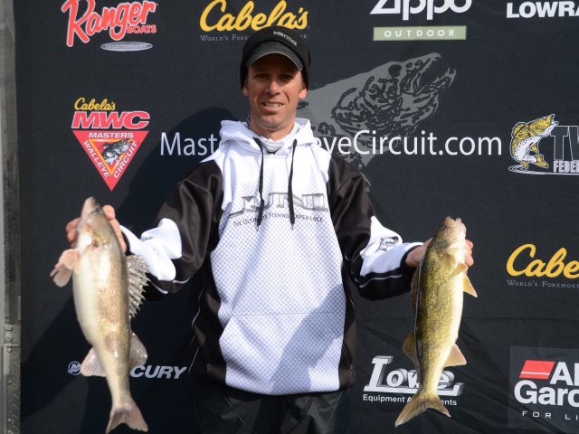 FD5F4C3C-0A49-49E7-862F-8476FC28FCC4