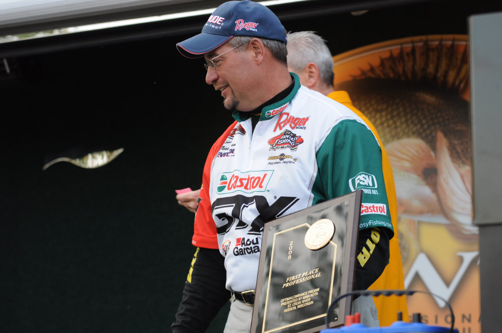 FD6029E2-4F5A-44B7-A693-DFB5A8128B08