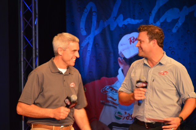 FD9DB5C1-F84B-4FCF-B3AE-4850FDB8A367