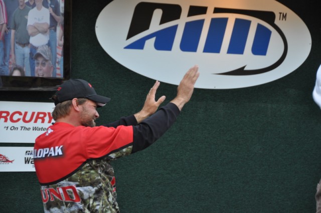 FDDE09FB-ACBD-464A-ACA6-C6296A858329