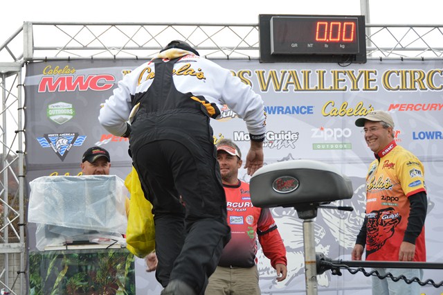 FE1C3A28-FF53-452D-8F29-381E8D5D5DB8