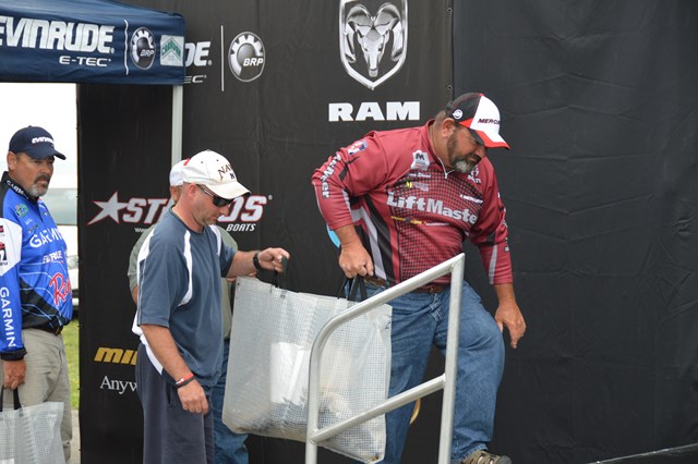 FE299BB6-2976-43CA-BCAD-46658F5BE8E9