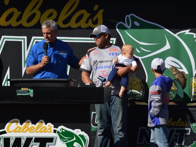 FE2D63F9-FAF9-4BBD-9DD8-A3BDDBCF4D4F