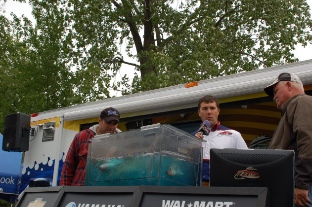 FE49C9CF-7F55-40B9-80D9-2A4AB54BCE07