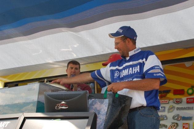 FE78137D-3AA8-45D5-8D81-16147C69F0C5