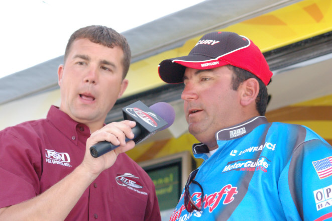 FE808562-3305-445C-851D-4D17392D24F9