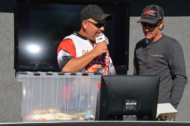 FEAD949A-EA1A-4B44-88B9-C705D6BC456A