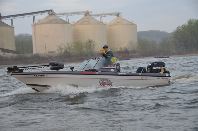 FF127D31-F7F4-4C24-98A4-E5EB7EFD4245