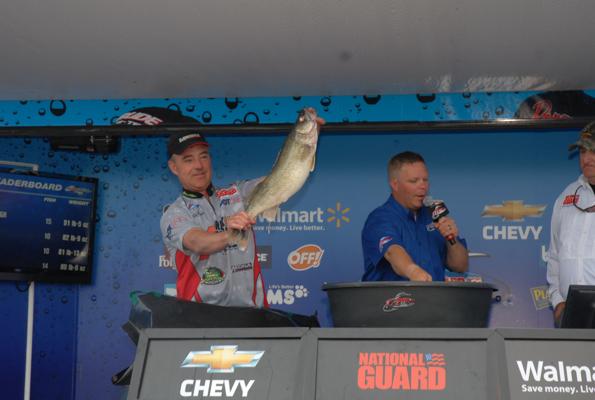 FF26B7F2-6232-4181-9B50-C325F592CF10