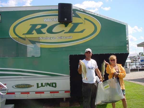 FF400EFC-45DF-4394-9AF9-32FD8514E3F3