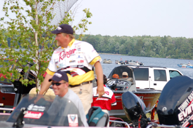 FF52EF47-B3AA-43BC-84C9-FC92C5D7AB93