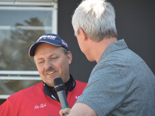 FF7083D0-368D-46E3-A0D4-D2E2A6AA4CC4