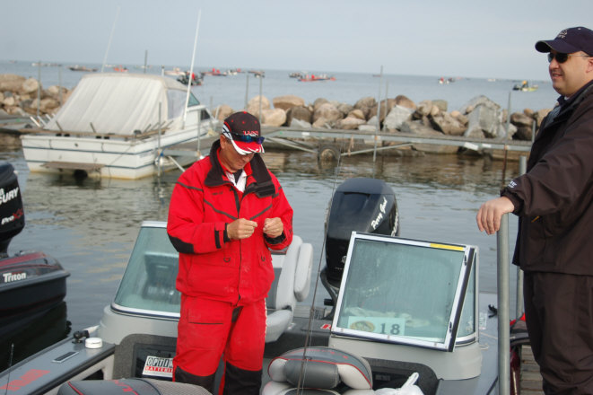 FF7CA12F-F217-46F6-A26D-7839C69BD42F