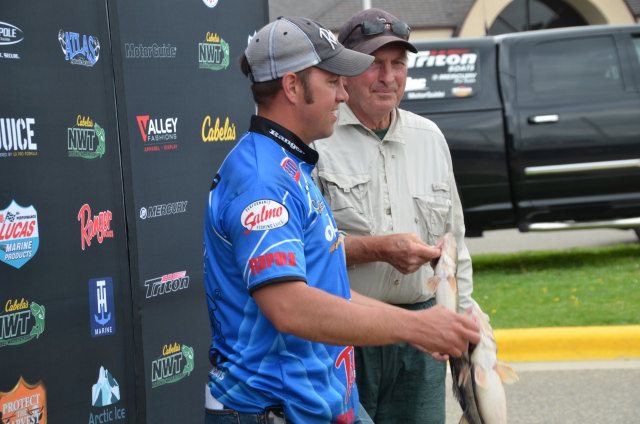 FF7E2D29-2FD6-4513-8FE2-956A7833D899