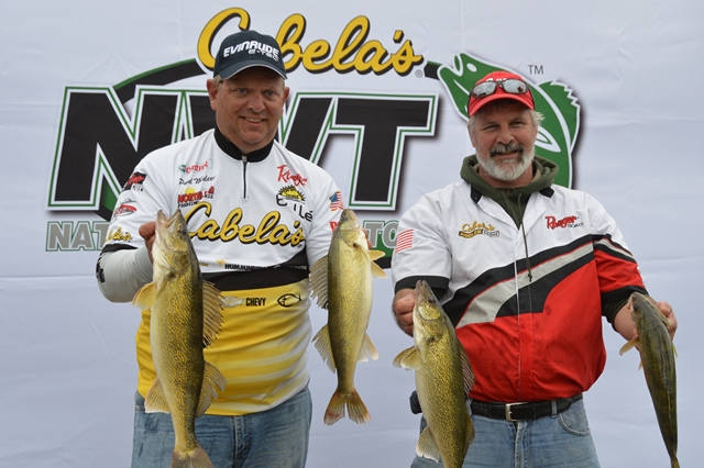 FF8A238C-A6A3-4F4D-886D-7B478A237835