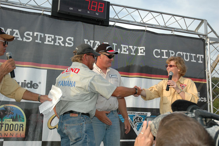 FF91E6E9-5558-4A96-A7FB-15AAEA5C7055