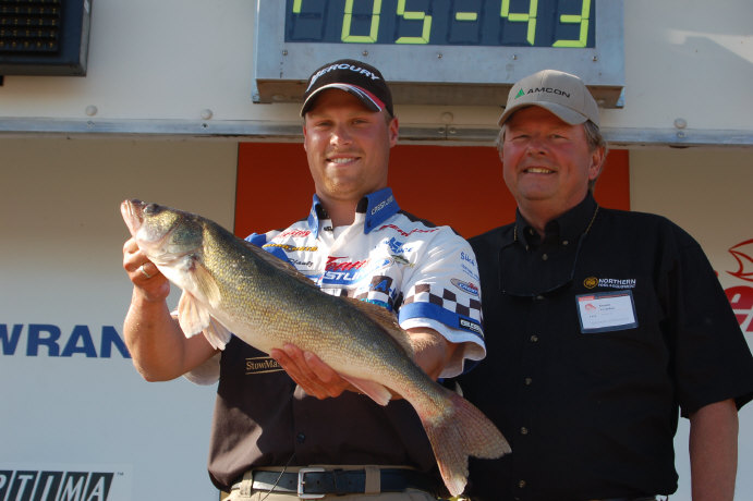 FFB5B128-F91D-4EF5-ACBE-D63314D36E79