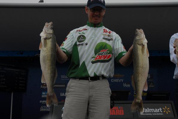 FFEBD8F5-D0EC-4BB8-9944-11253F595D1B