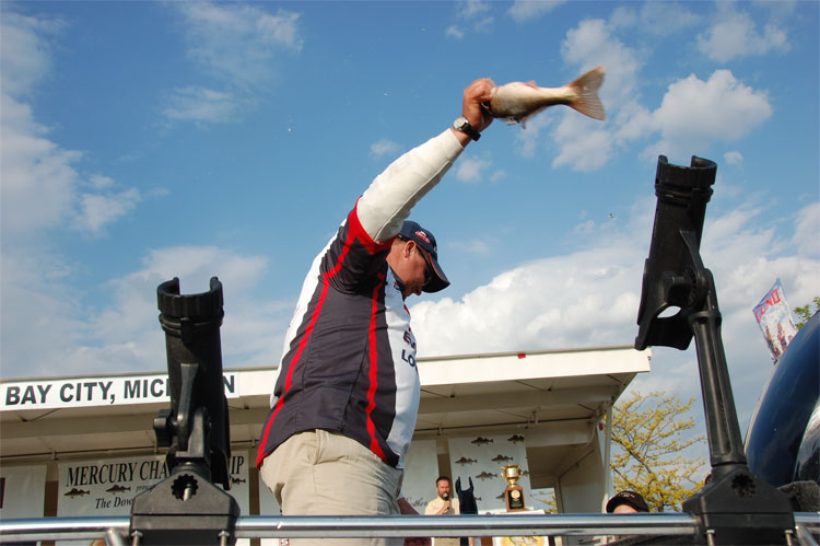 FFEFB4D1-2E2C-4646-9256-689CD6E59EE9