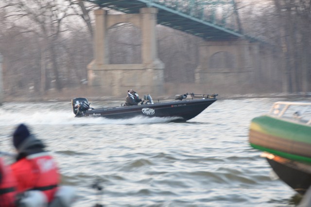 613F0EF6-AAAE-4E7F-A96C-30C8803EF529