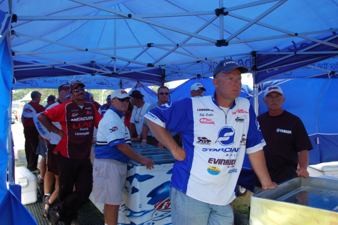 1846AF42-F58C-44E8-B5BF-07F070C87DAB