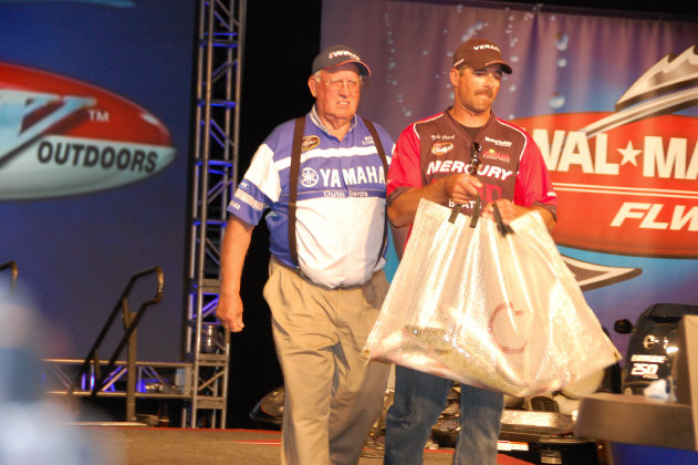 178B13E0-7AC1-46DD-B9CD-67D83C5EE419