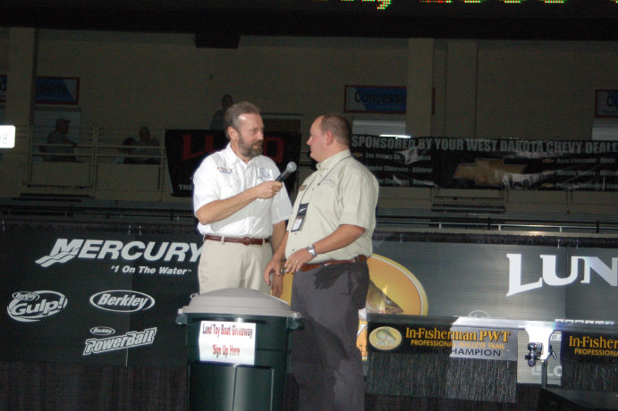 EE2B1B2A-921F-4446-A7B4-7B0BCEAF4389