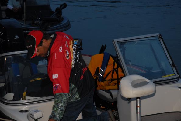 46CEAB1A-6607-426C-AC30-90D9BFFC2D3F