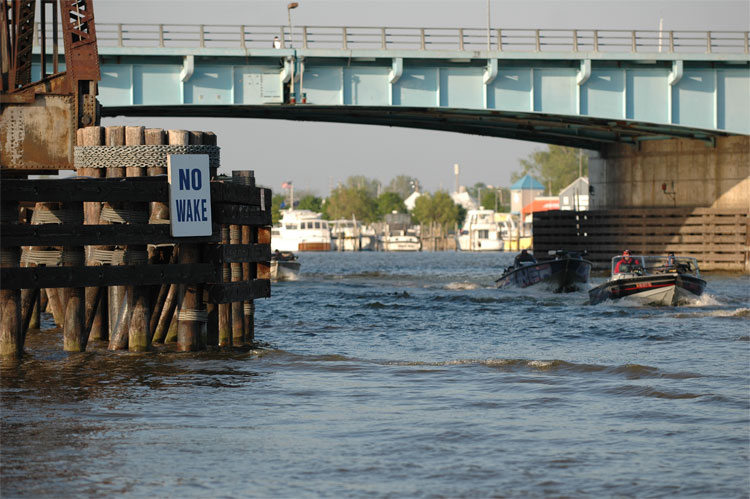 8736CFCC-CE8C-4FEC-813B-564B16DC6197