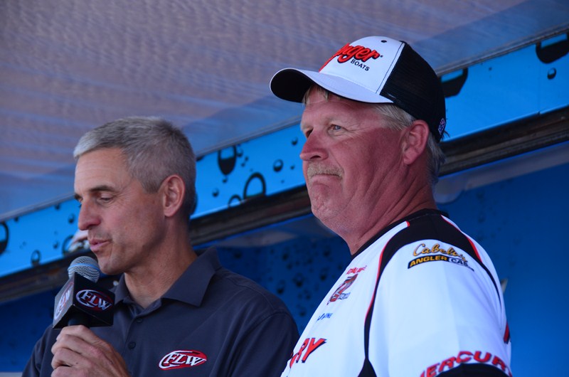 8ABFFE38-5DB2-470F-8133-A9748FBF1BEC