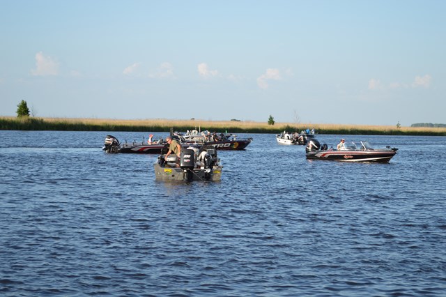 D7F71EF6-C0CE-43AB-AC0A-0765FF4E1FFF