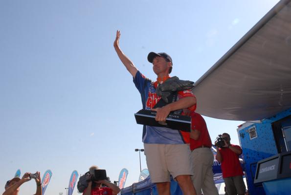 DC0E897F-FCFA-401F-A63B-DE95A297F84A